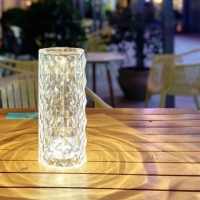 Lampe de table LED en cristal 