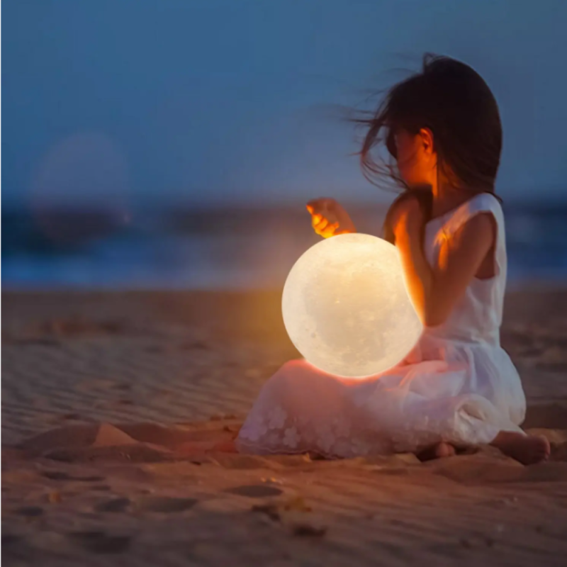 Lampe LED en forme de lune multicolore • Veilleuse