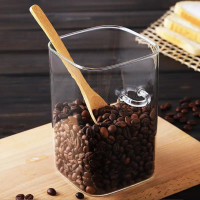 Pot en verre de cuisine avec couvercle en bois 