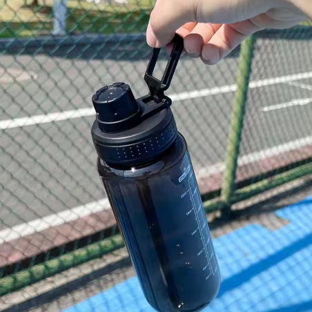 Bouteille D'eau avec support de téléphone 