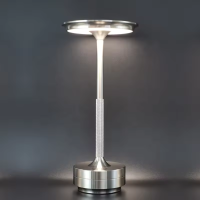 Lampe de table moderne 