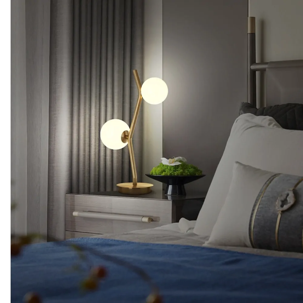 Lampe Led en cuivre